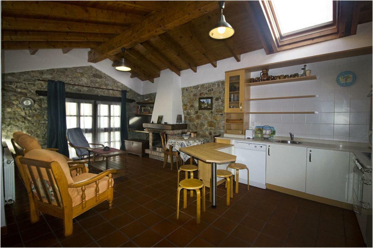 Hostal Aldea De Ribadesella Sardalla Exterior foto